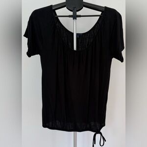 GAP Black Flutter Sleeve Scoop Neck Tie-Hem Tee | Size Medium | Soft & Feminine